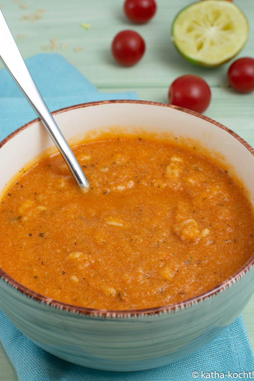 Tomatensuppe à la Nudeln mit Tomatensauce - Katha-kocht!