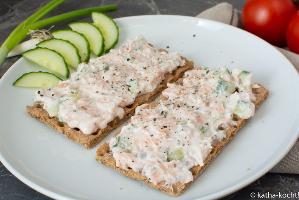 Lachs-Skyr Aufstrich mit Gurke