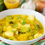 Fischcurry mit Mango und Zucchini