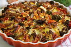 Kartoffelauflauf mit Brokkoli und Schafskäse