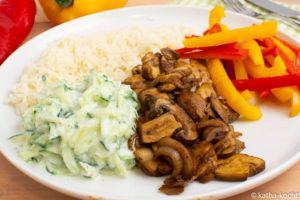 Vegetarisches Pilz-Gyros mit Tsatziki
