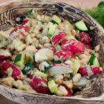 Radieschen-Thunfischsalat mit weißen Bohnen