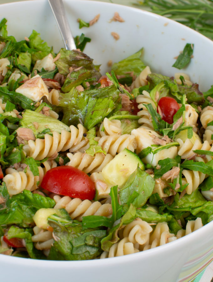 Leichter Thunfischsalat mit Nudeln - Thunfisch-Nudelsalat