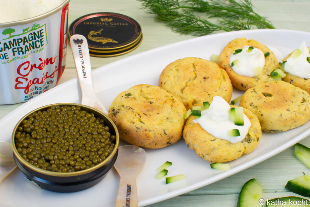 Kaviar mit Kartoffel-Dill Talern 
