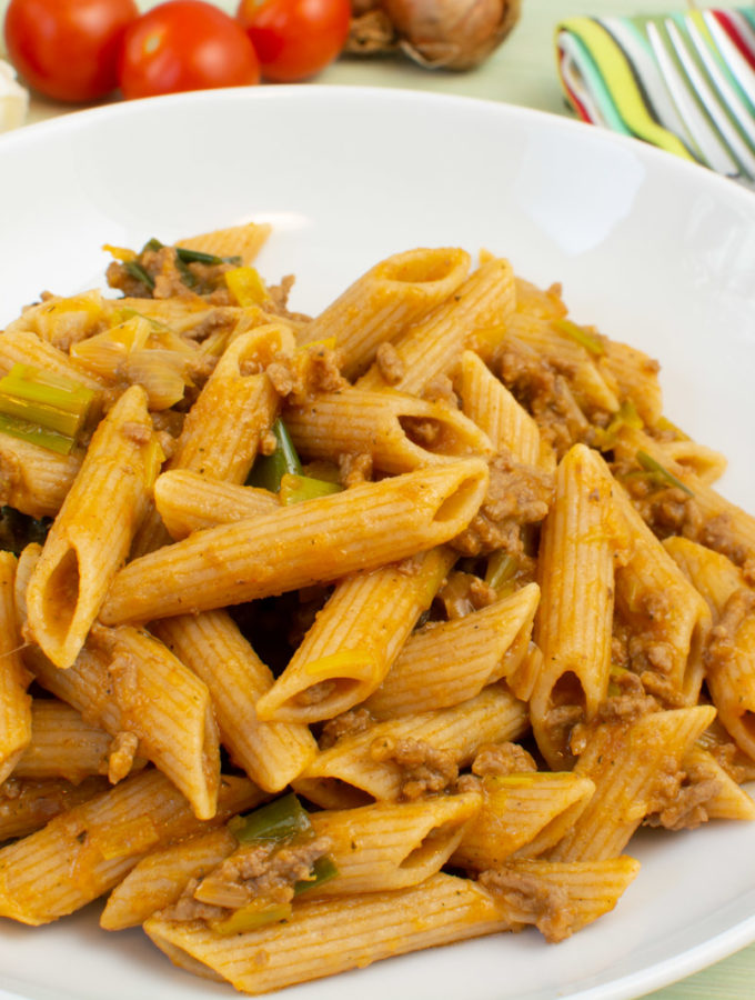 Pasta mit Hackfleisch-Lauchsauce