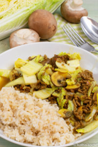Kokoscurry mit Hackfleisch und Chinakohl